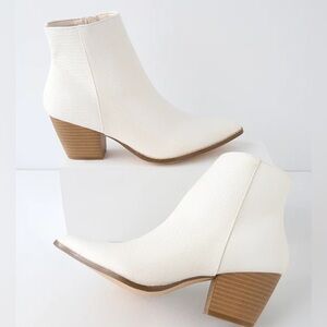 Like New Spirit Ivory Snake Pointed Toe Ankle Booties - Lulus x Matisse - 9